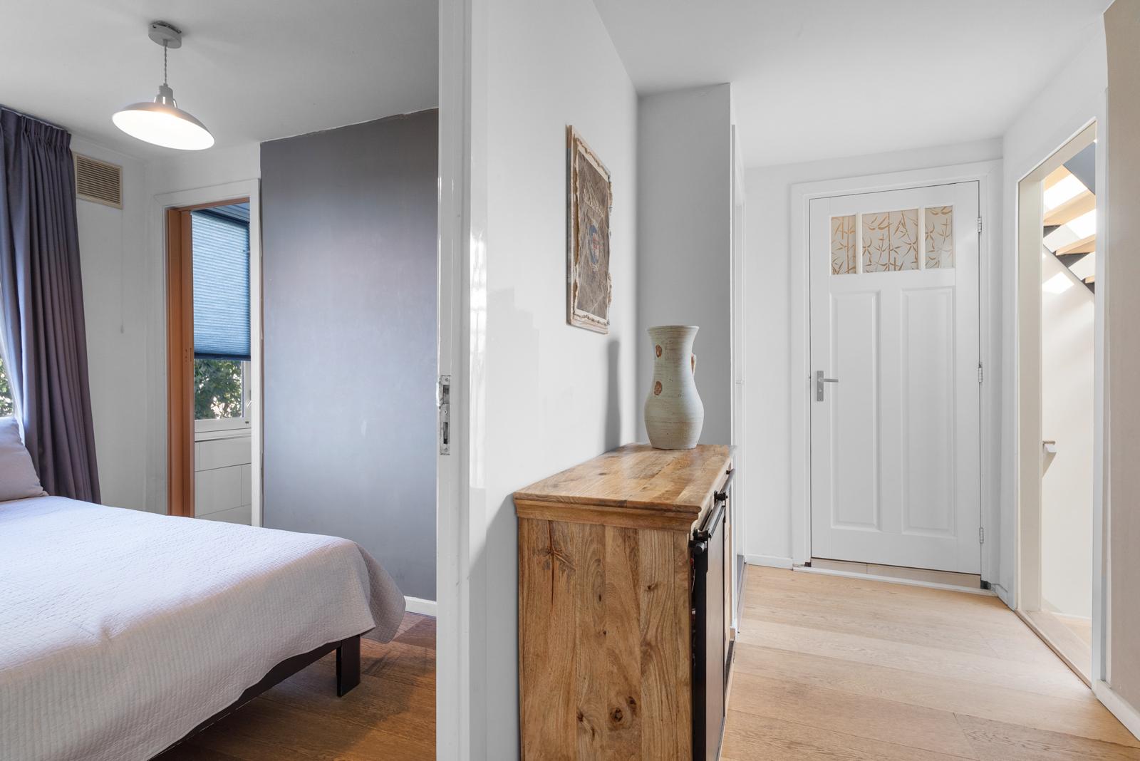 Sunny Bright Apartment in Amsterdam — photo 4