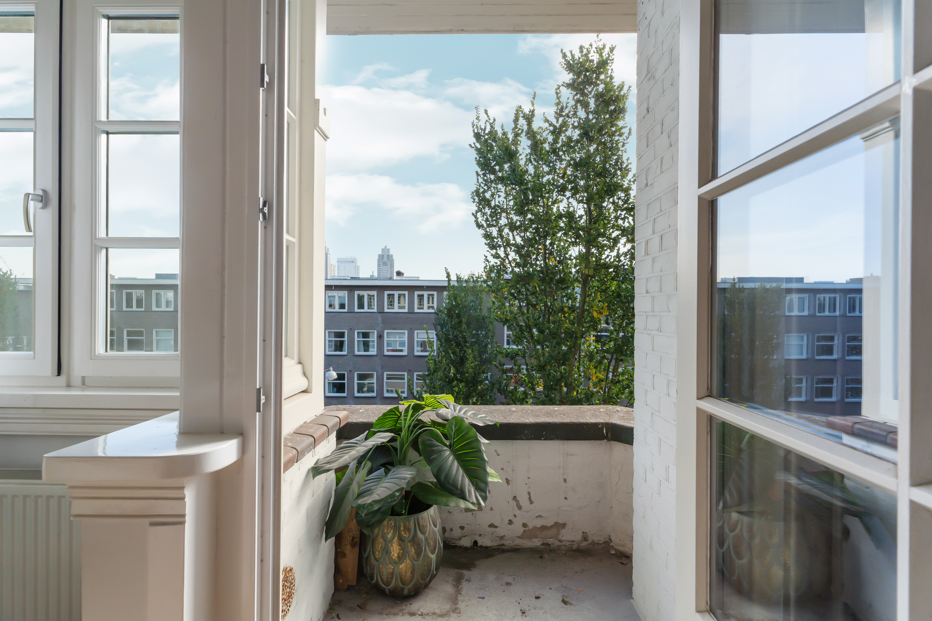 Sunny Bright Apartment in Amsterdam — photo 21