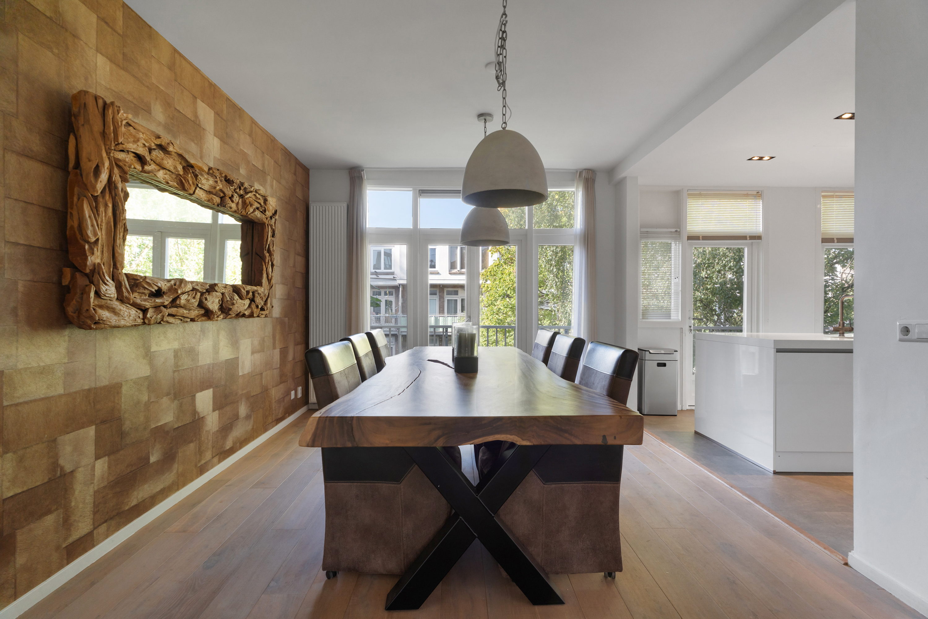 Sunny Bright Apartment in Amsterdam — photo 1
