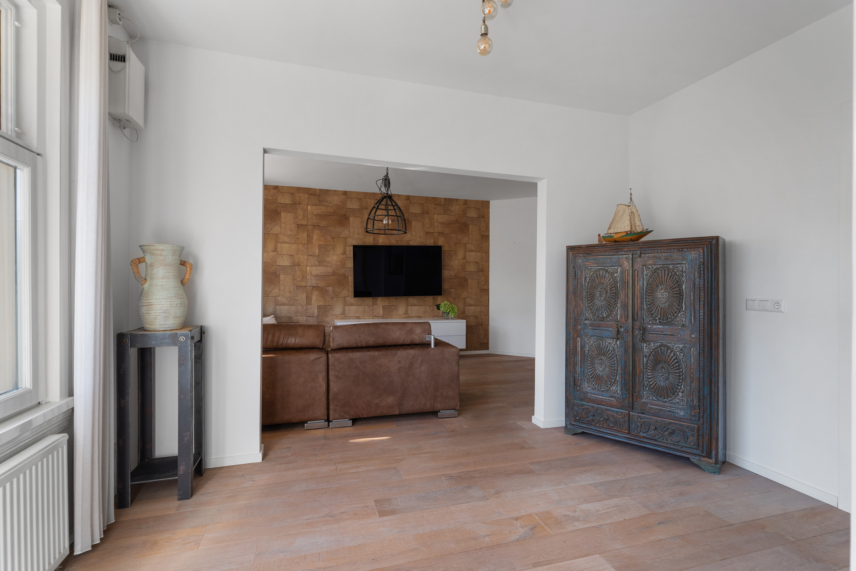 Sunny Bright Apartment in Amsterdam — photo 32