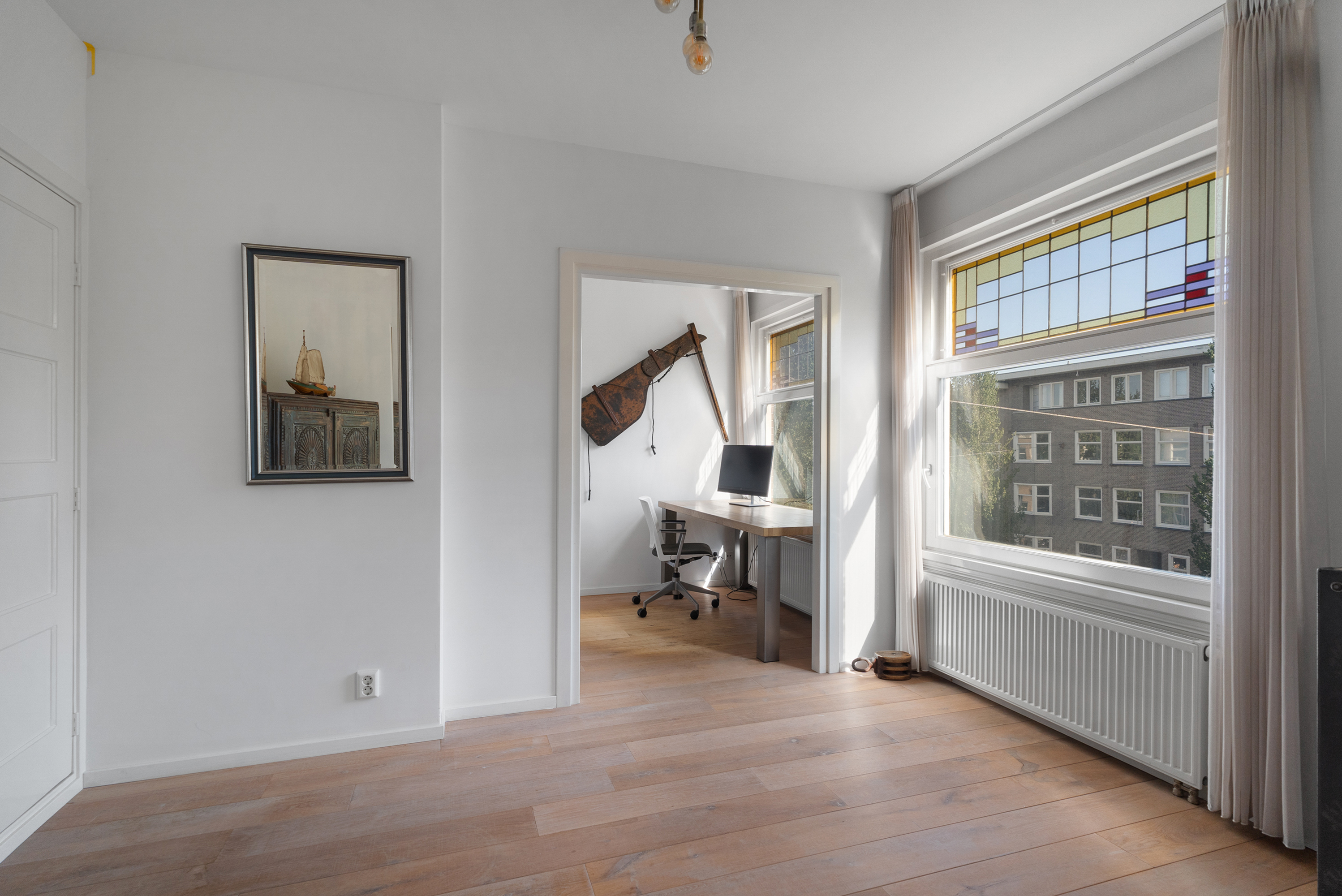 Sunny Bright Apartment in Amsterdam — photo 34