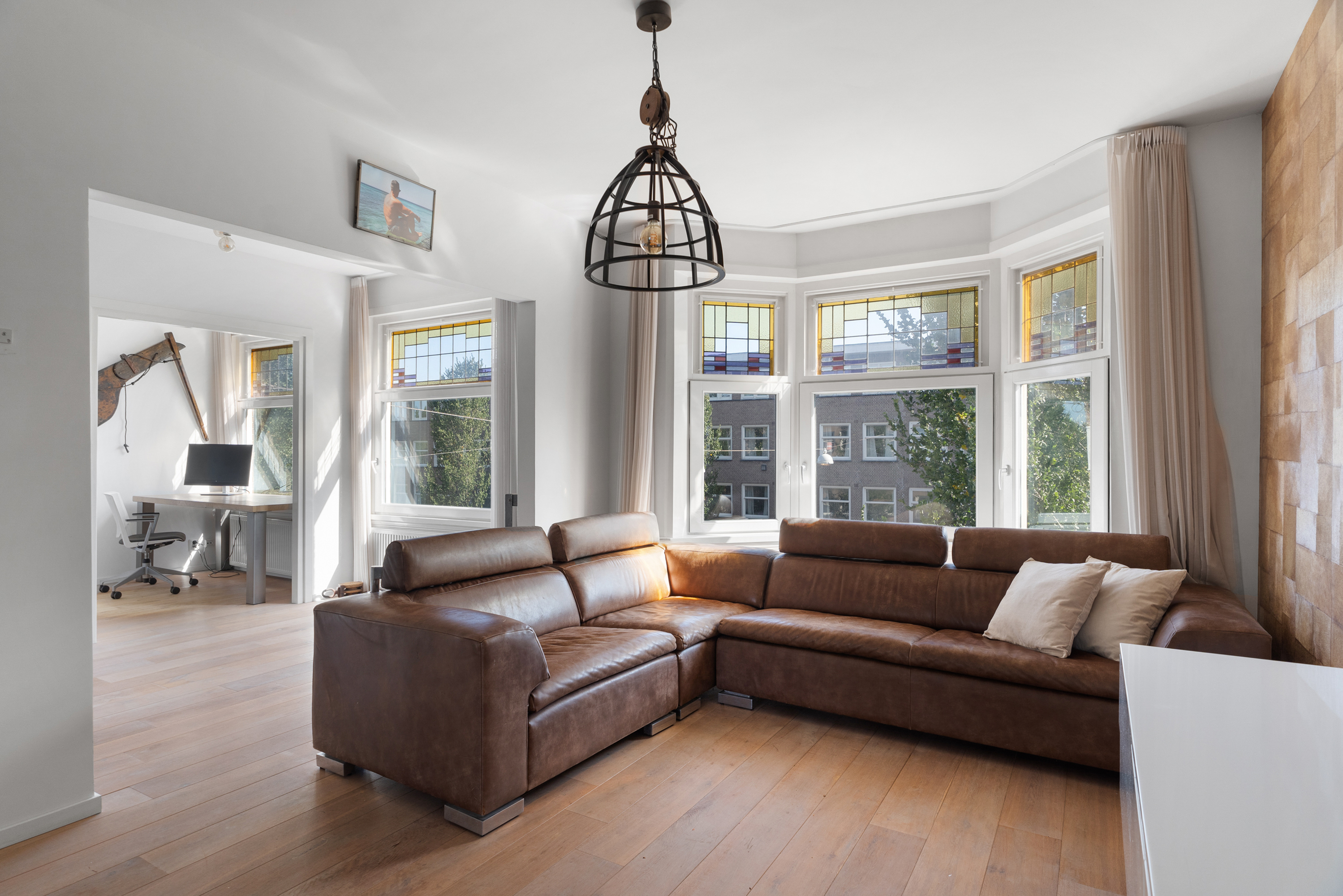 Sunny Bright Apartment in Amsterdam — photo 35